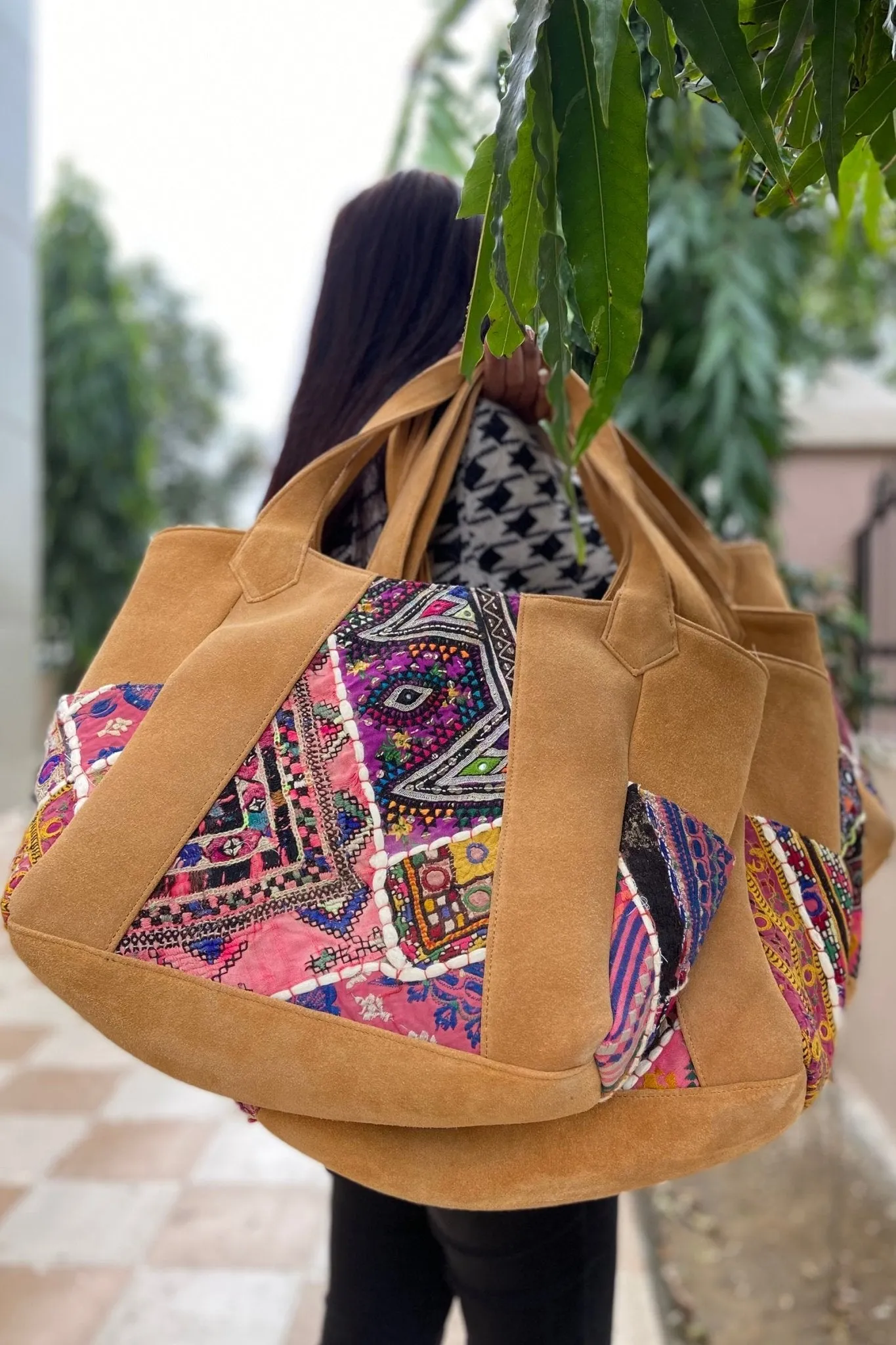 KHAMSIN - VINTAGE FABRIC PATCHWORK HAND BAG