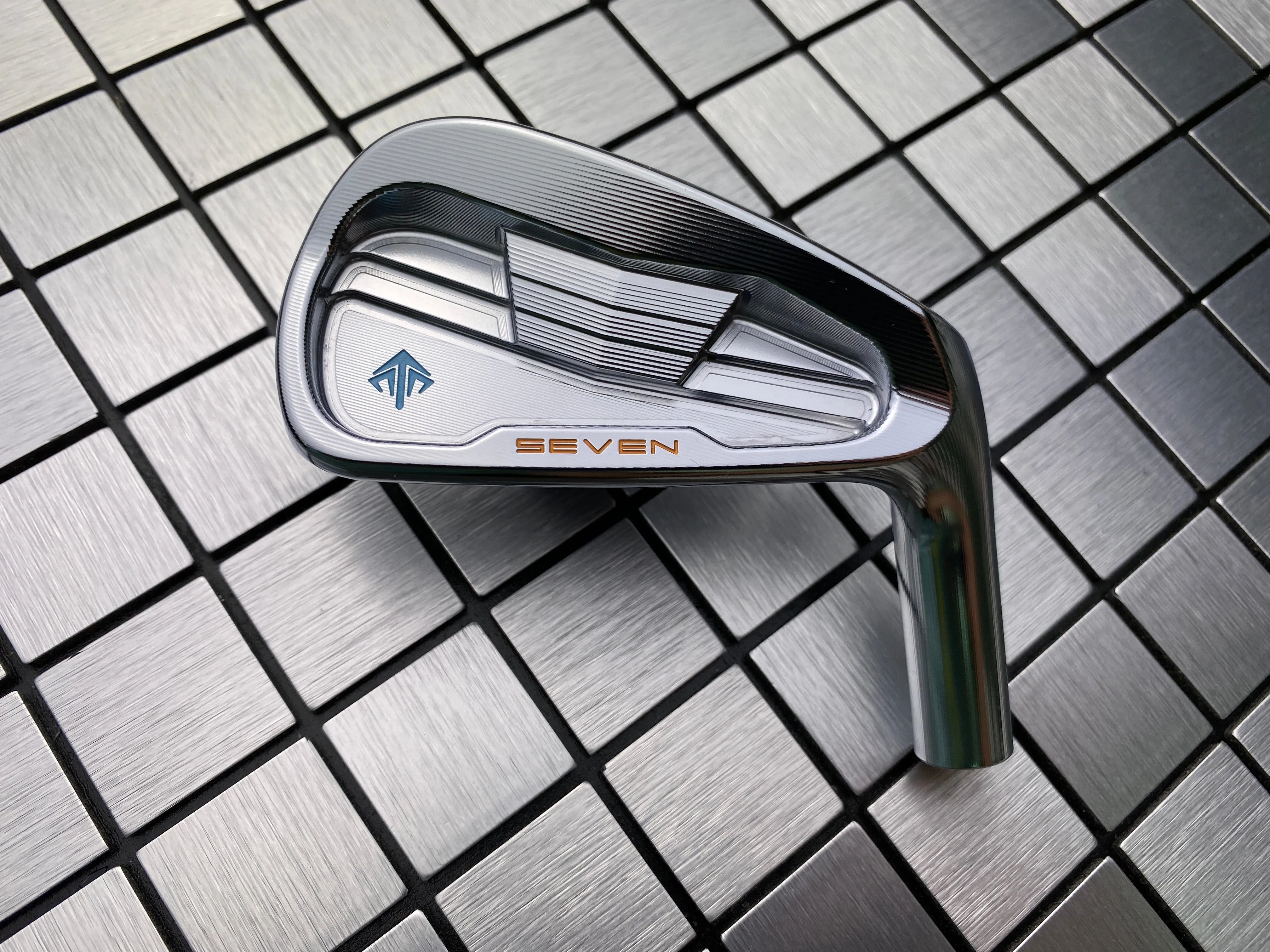 SEVEN Golf CB Irons