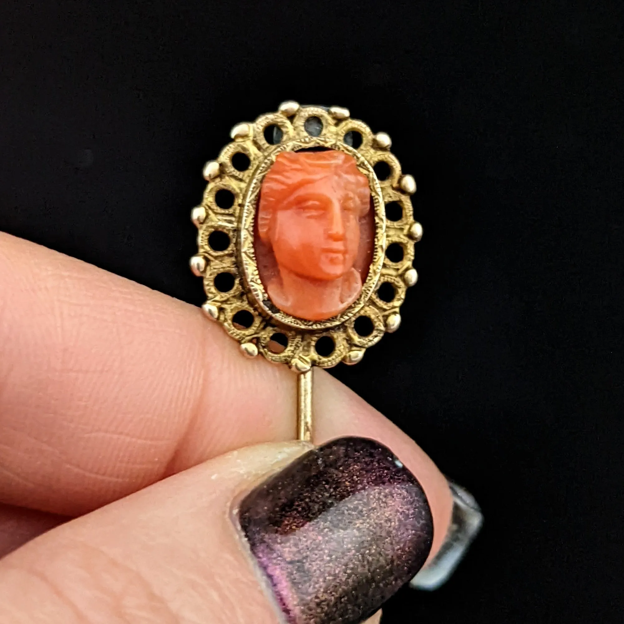 The Amalfi - Victorian Carved Coral Cameo Gold Stick Pin