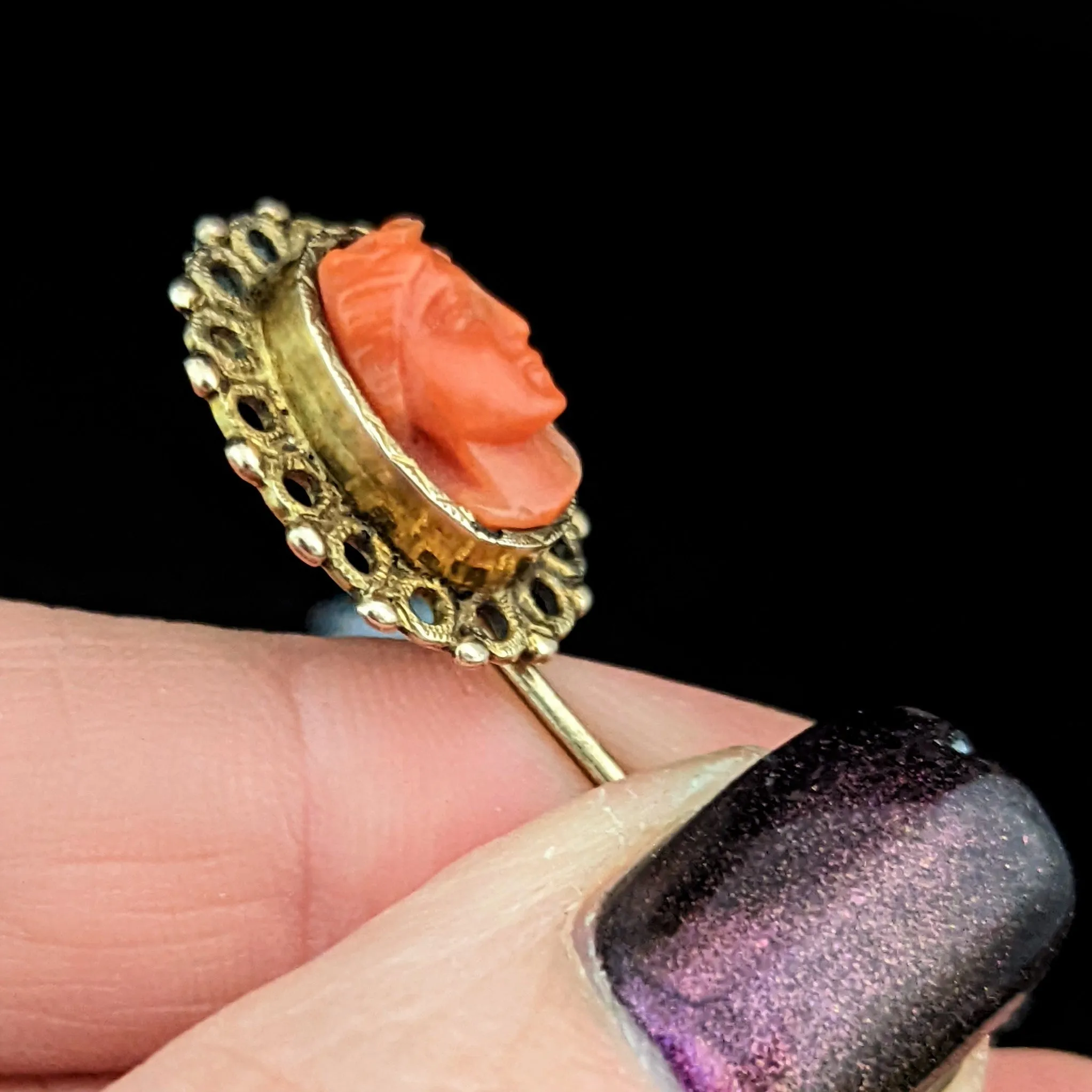 The Amalfi - Victorian Carved Coral Cameo Gold Stick Pin